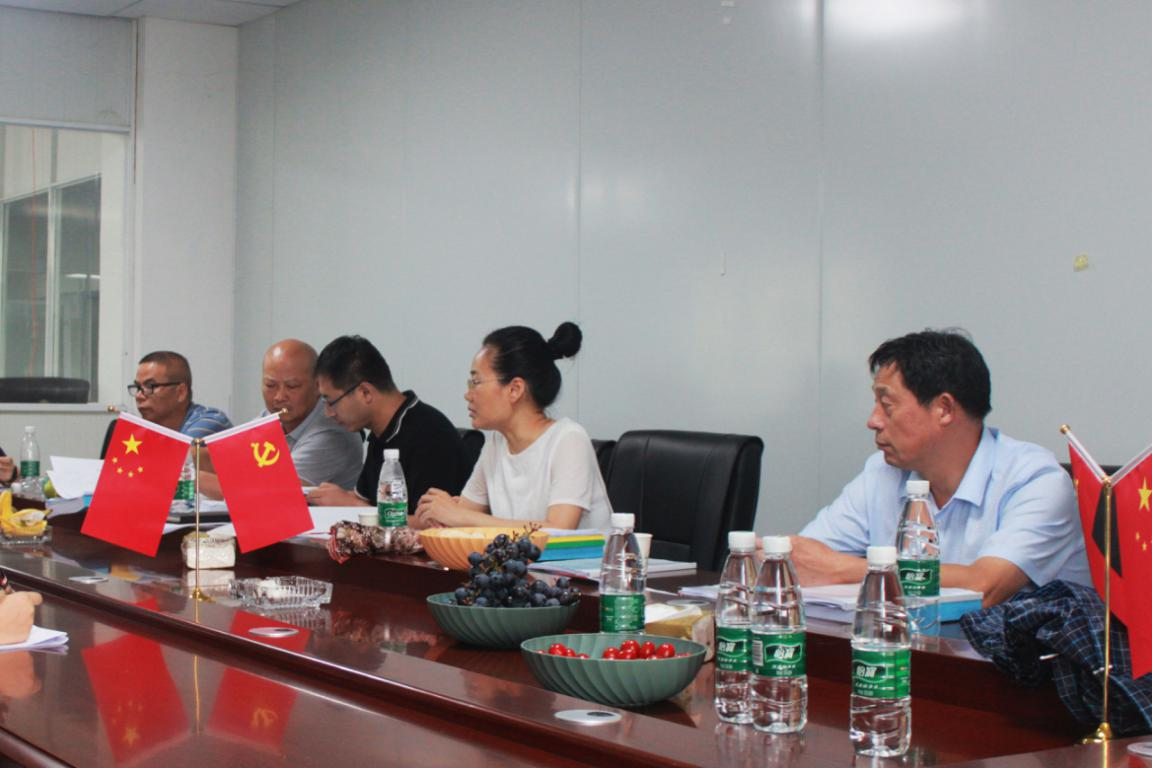 咸寧振寧技工學校通過專家組評估驗收(圖2)
