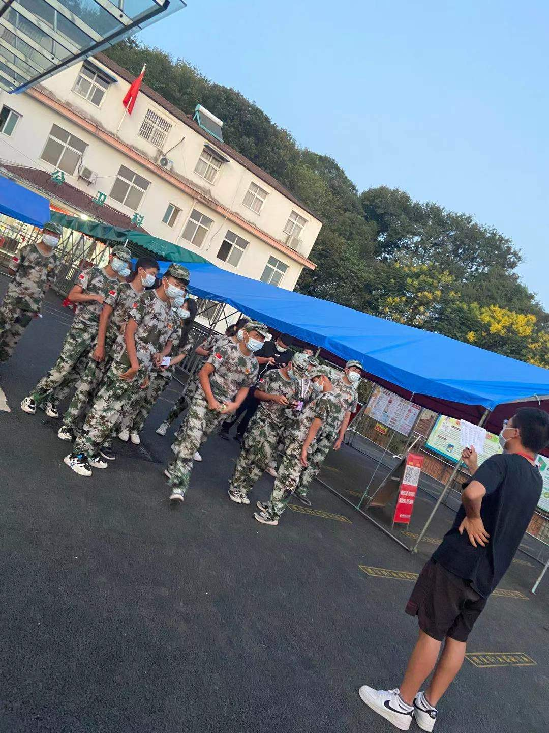 有一種青春叫軍訓，有一種愛叫陪伴！(圖6)