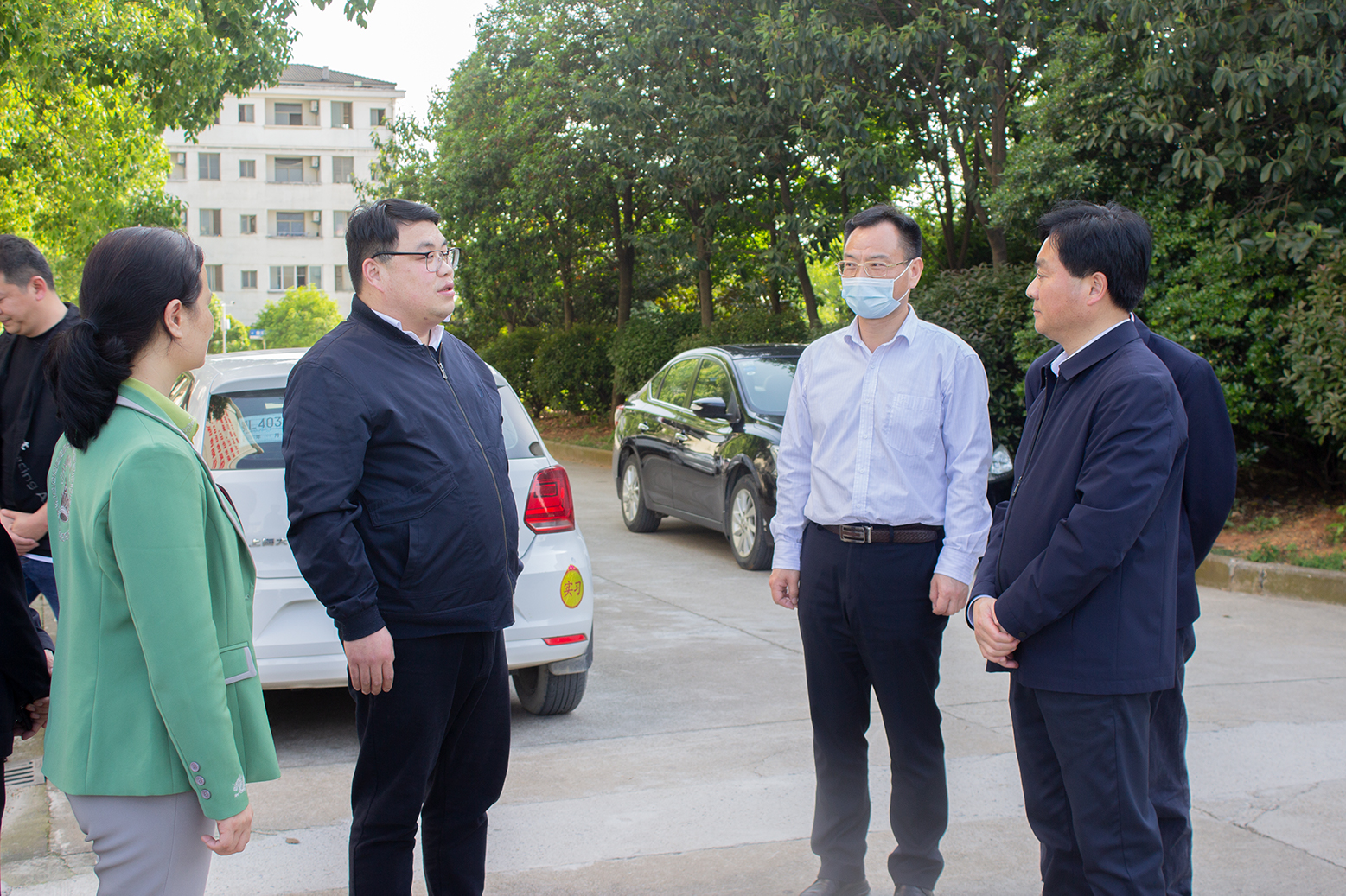 乘春風(fēng)，開快車，高水平建設(shè)產(chǎn)業(yè)人才高地 | 市委常委、組織部部長徐小兵來校調(diào)研人才工作(圖5)