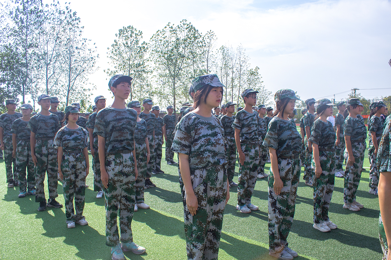 結訓千帆競 振寧秋點兵 | 振寧技工學校舉行軍訓閉幕式(圖4)