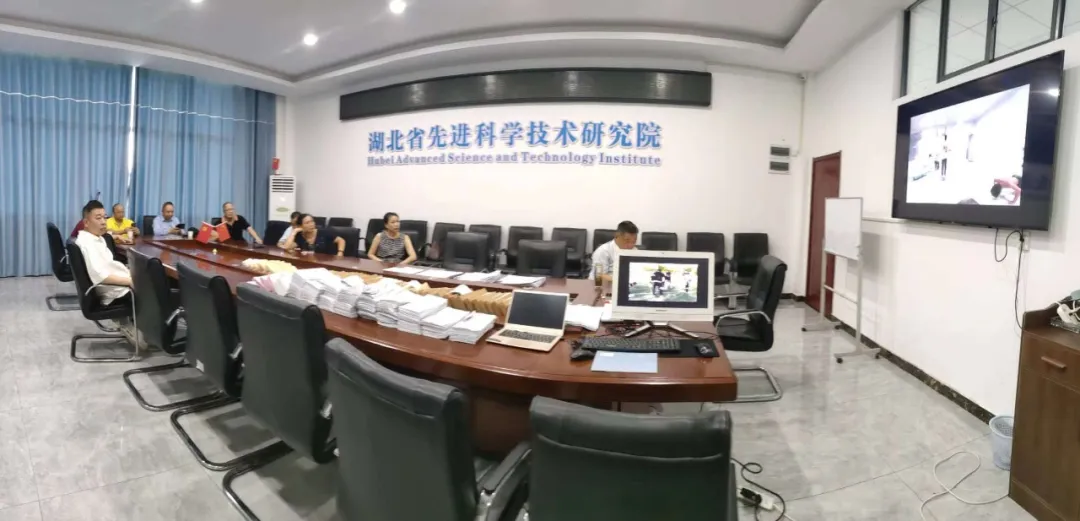 專家領導蒞臨振寧學校參觀指導，助力學校發展邁向新臺階(圖2)