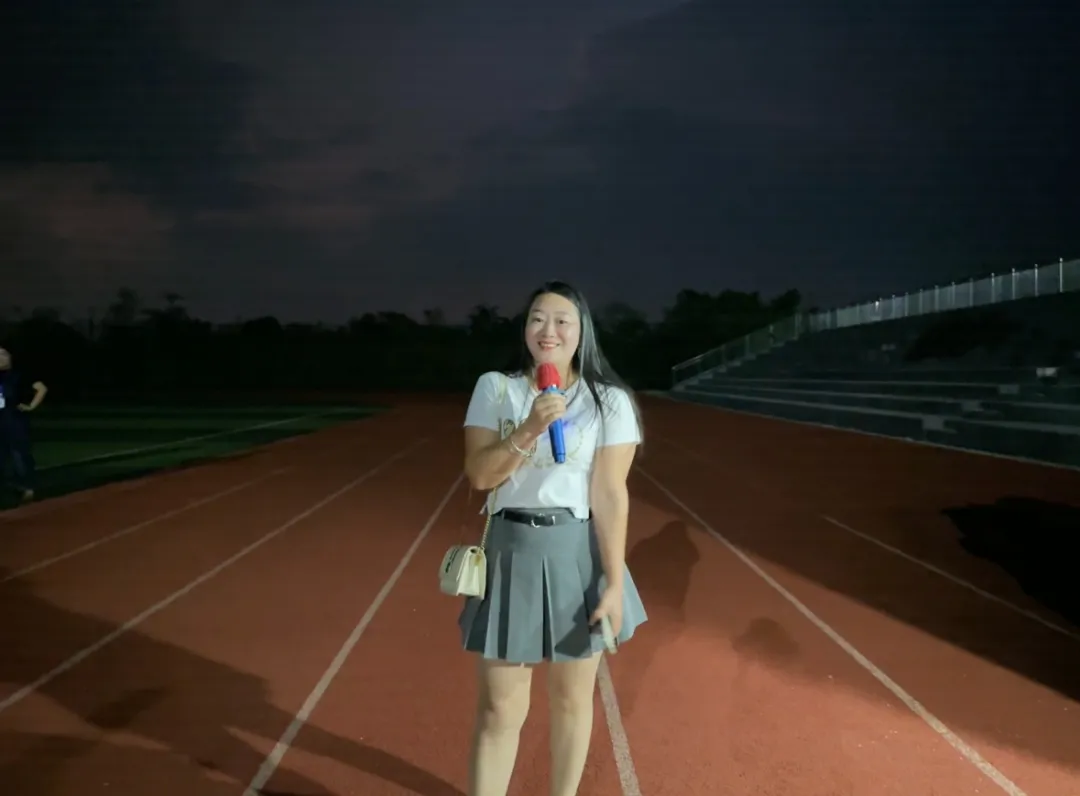 秋風送爽，丹桂飄香——咸寧振寧技工學校全體師生歡聚一堂，參加慶祝教師節暨迎中秋感恩的心主題活動。(圖11)